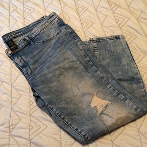 BOGO :: Mossimo Acid Wash Jegging :: 18